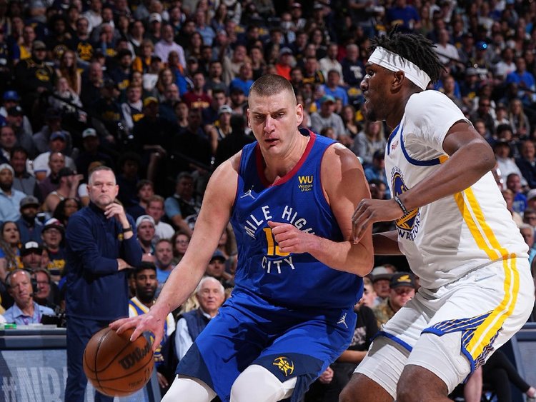 英超-维尔茨造乌龙范迪克致丢球 利物浦1-1桑德兰（英超：维尔茨逼出乌龙，范迪克失误酿丢球，利物浦1-1平桑德兰）