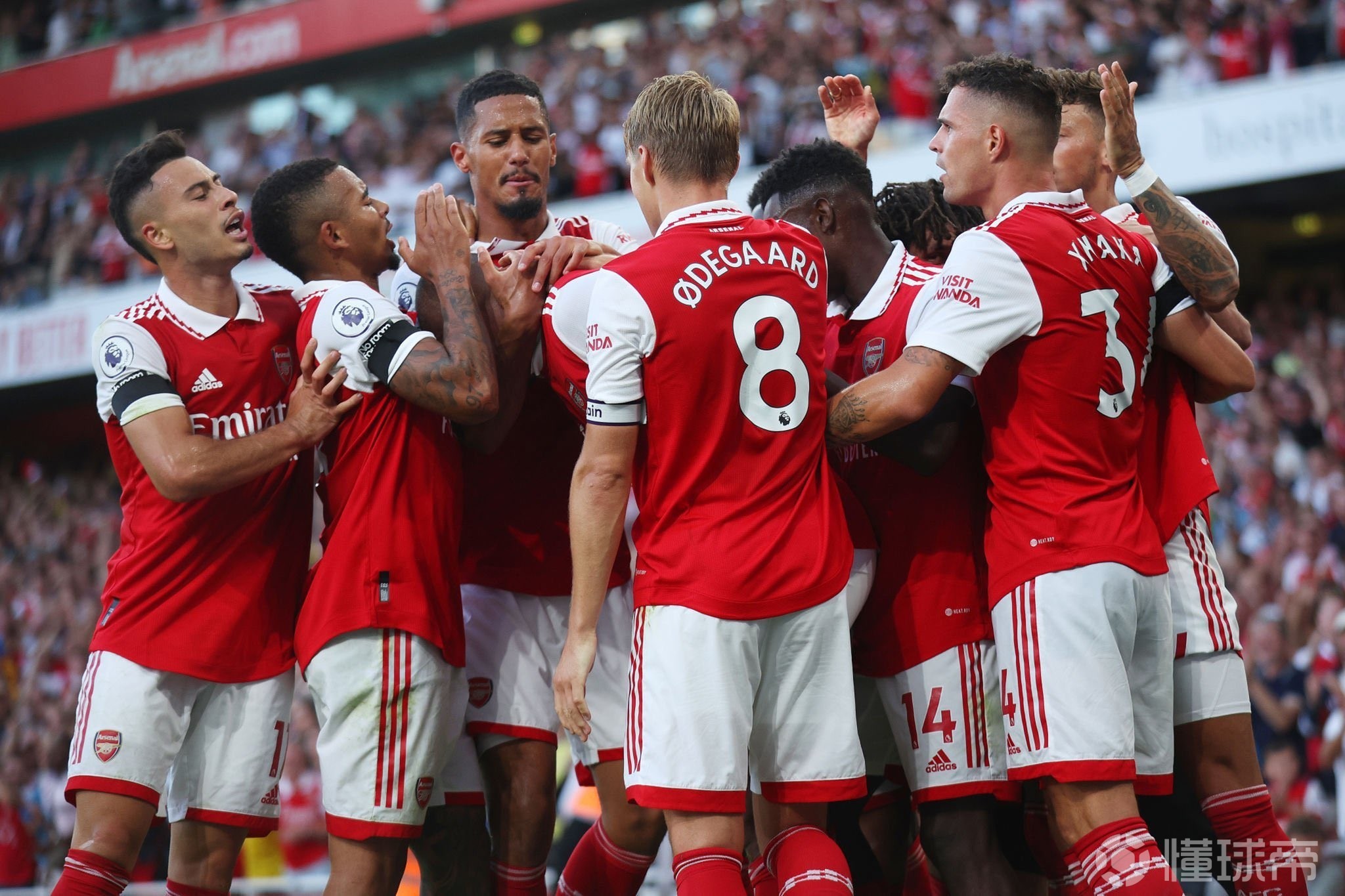 杨铭锐：先踢好中超再说留洋，最想去西班牙（杨铭锐：立足中超再谈留洋，西班牙是首选）