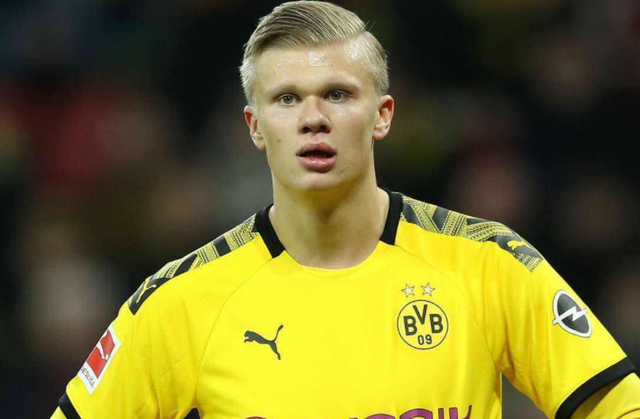 瓜达拉哈拉抽中巴萨后狂欢如夺冠（抽到巴萨，瓜达拉哈拉欢庆仿佛已夺冠）