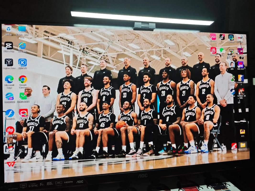 对曼联双响助维拉延续连胜势头，罗杰斯当选英超第17轮最佳（对阵曼联梅开二度助维拉续写连胜，罗杰斯当选英超第17轮最佳）