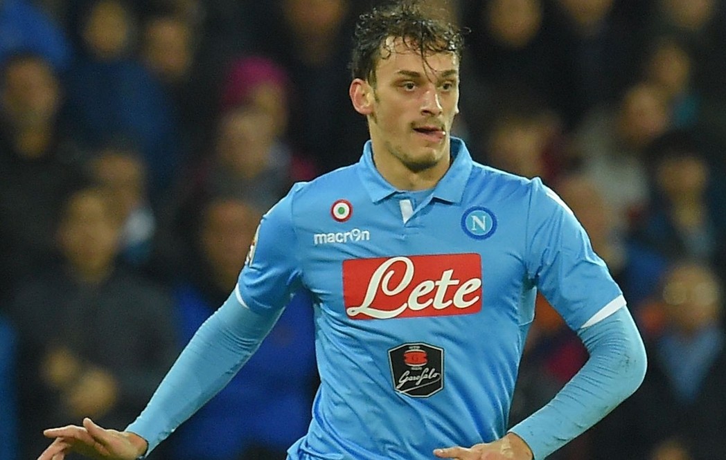 伊利牛奶开启促销活动：买三箱牛奶即送CBA新赛季球票一张（伊利牛奶推出优惠：购三箱即赠CBA新赛季球票）