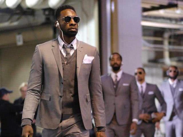 巴萨国王杯大名单：亚马尔、莱万领衔，什琴斯尼病愈回归（巴萨公布国王杯名单：亚马尔、莱万领衔，什琴斯尼病愈复出）